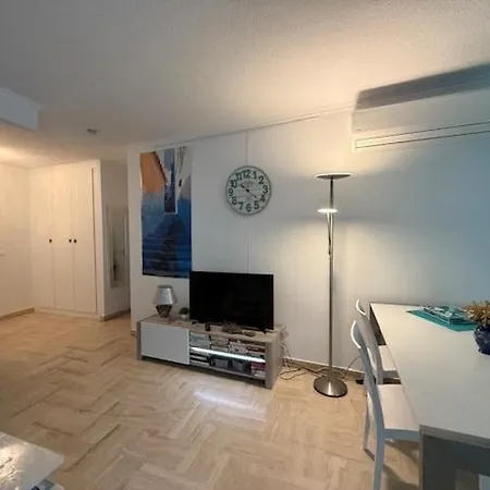 Apartmán Cannes Marina, Shared Swimming Pool, Garage Mandelieu