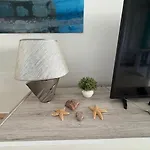 Cannes Marina Retreat W Garage, Swimming Pool דירה *
