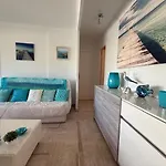 Cannes Marina Retreat W Garage, Swimming Pool * מאנדליה-לה-נאפול