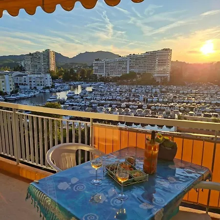 Cannes Marina Retreat W Garage, Swimming Pool *